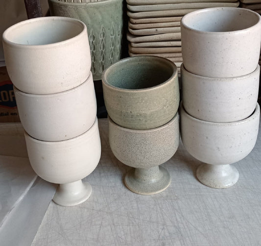 Copa ( CH: 10cm diámetro x 13 cms altura )